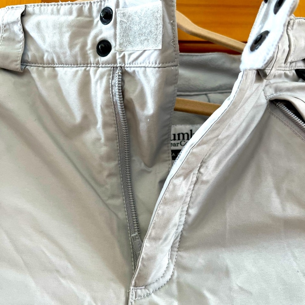 Columbia ski / snow pants. Medium